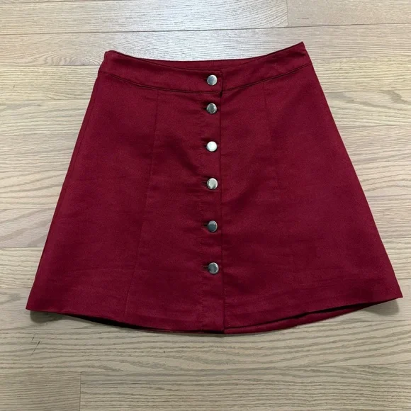 H&M Burgundy A-Line Button Skirt - Picture 2 of 4